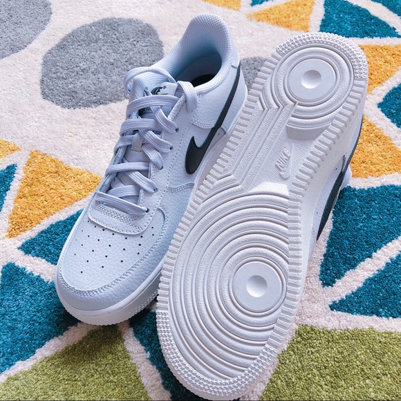 Nike Air Force 1 - Picture 3 of 8